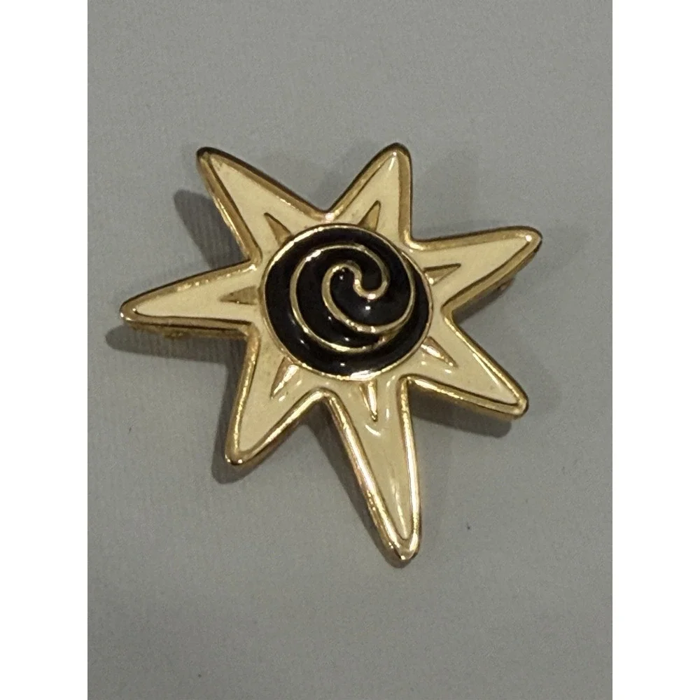 Vintage Gold Tone Enamel Starburst Brooch Cream Black Spiral Celestial Sun Pin
